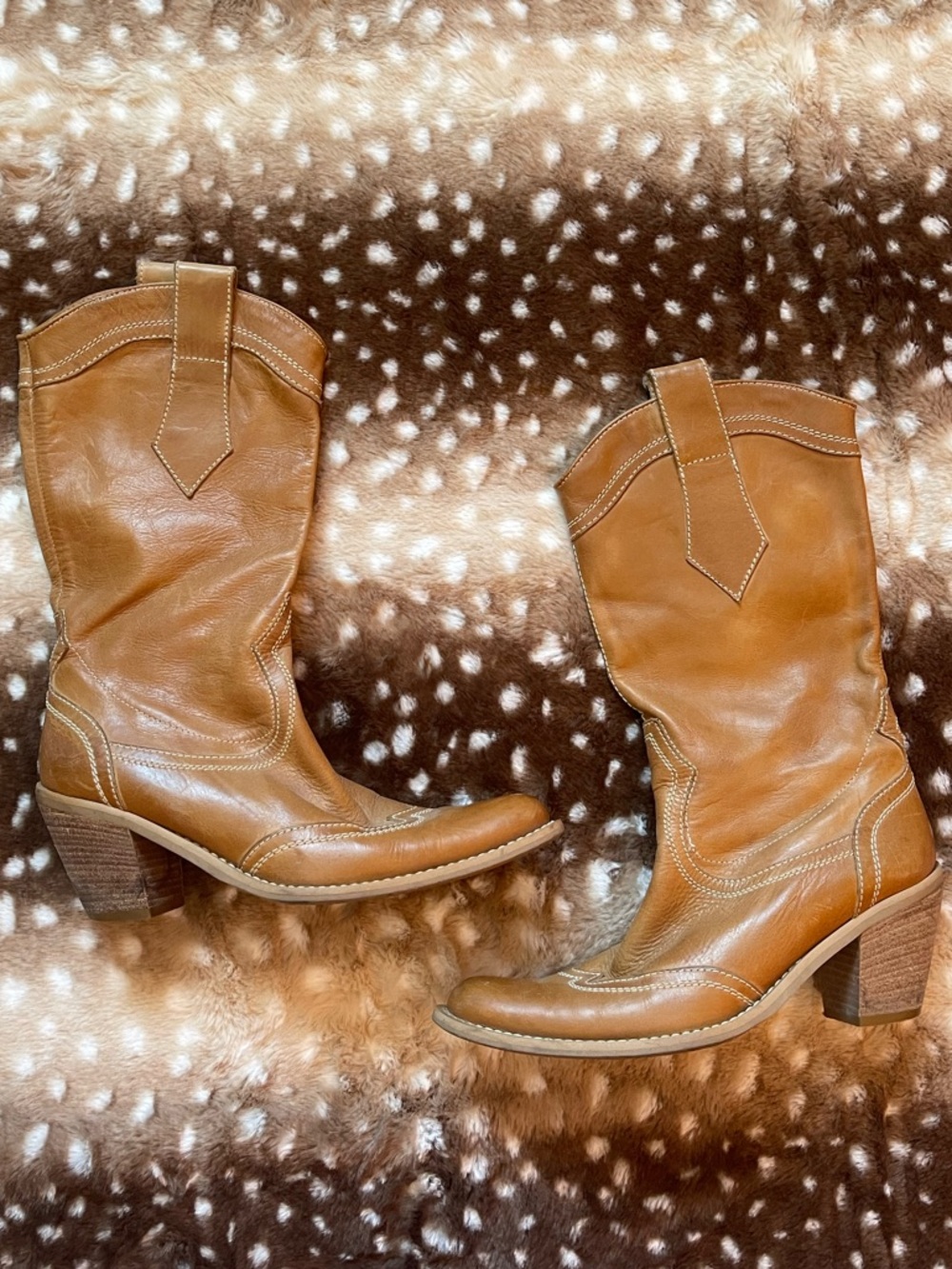 Camel/Tan round pointed toe cowboy boots